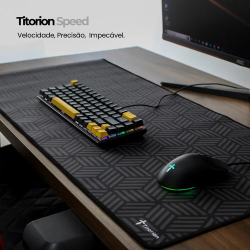 Mouse Pad Gamer Titorion Preto de 90x40 cm com Hexágonos para Deslize SPEED